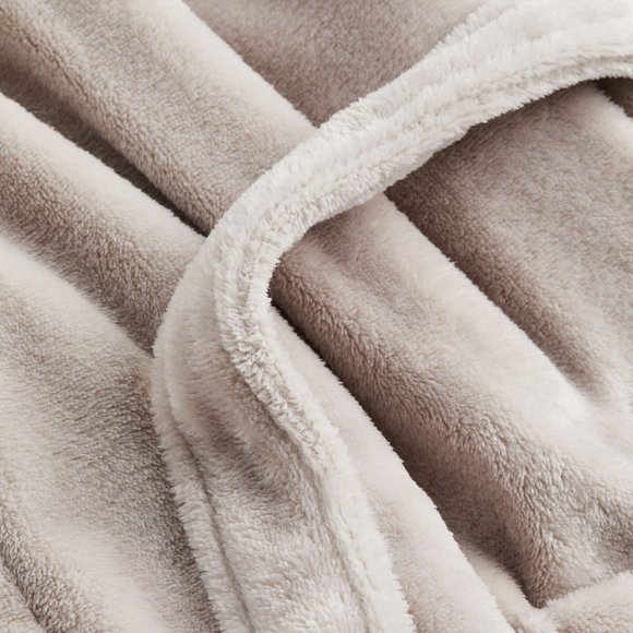 (NWT) H&M - taupe fleece bath robe - Picture 6 of 7